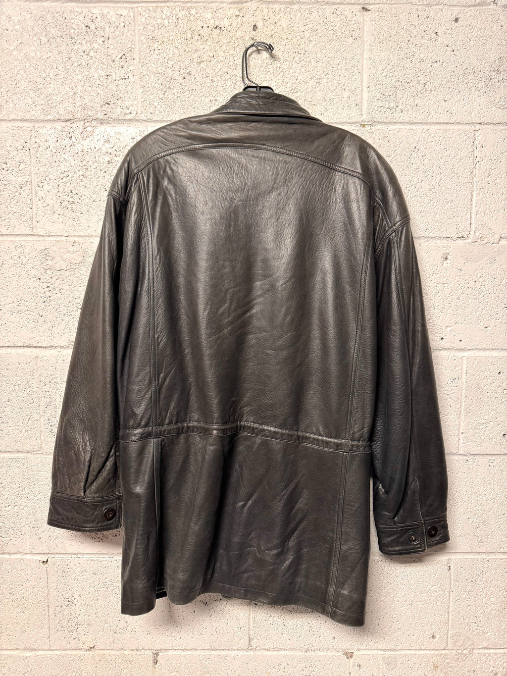 Veste en cuir Kapraun. Motif cachemire