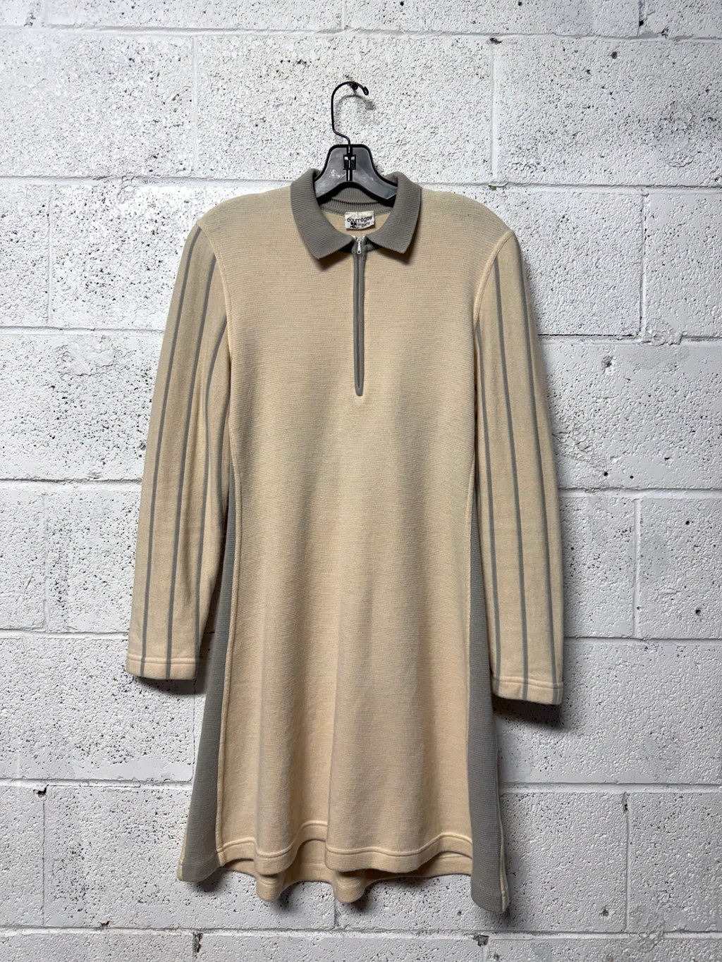 Robe tricot beige Courrèges