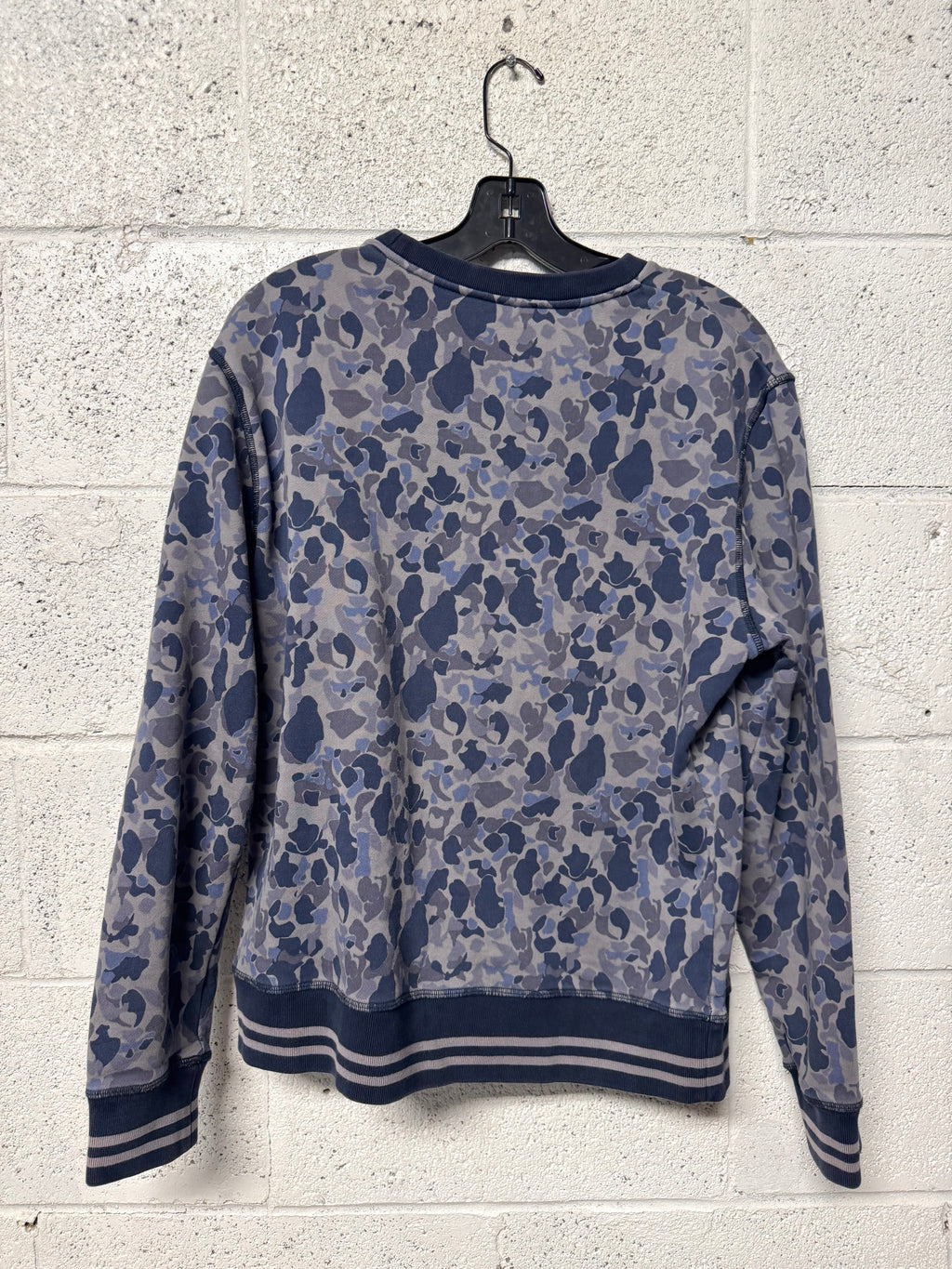 Manche longue imprimé bleu et beige The Kooples
