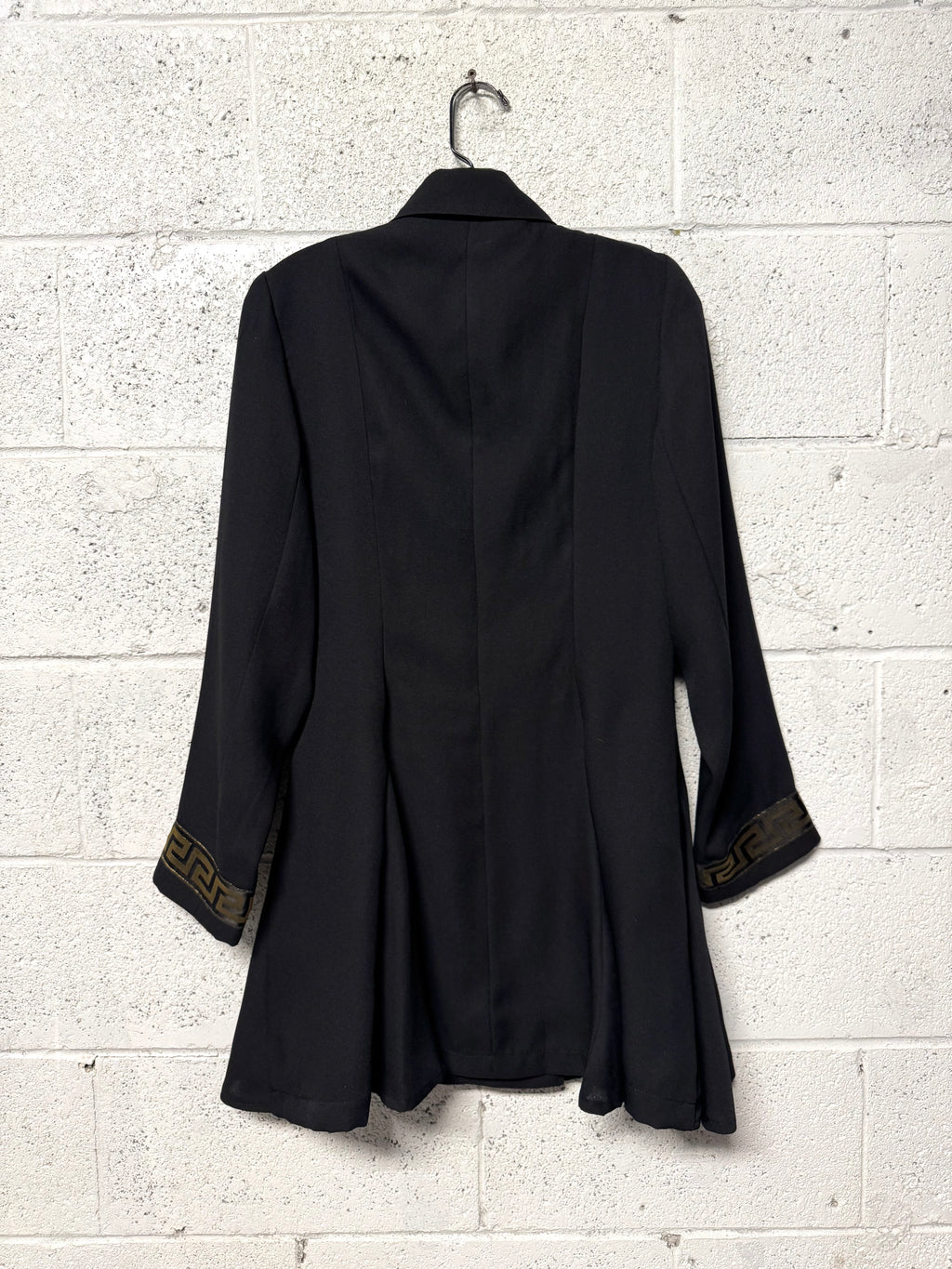 Robe noire broderie Mack Harold