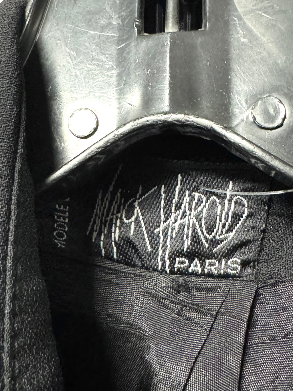 Robe noire broderie Mack Harold