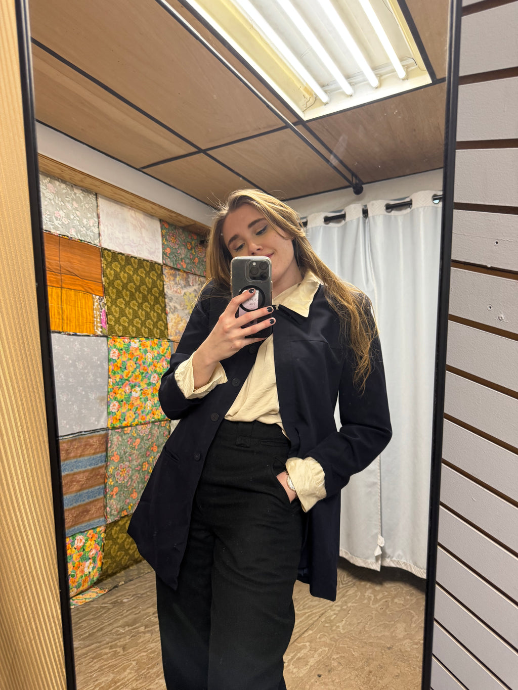 Veste Bleu marine avec col et poignet en soie amovible Louis Féraud
